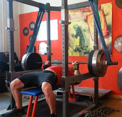 305kg